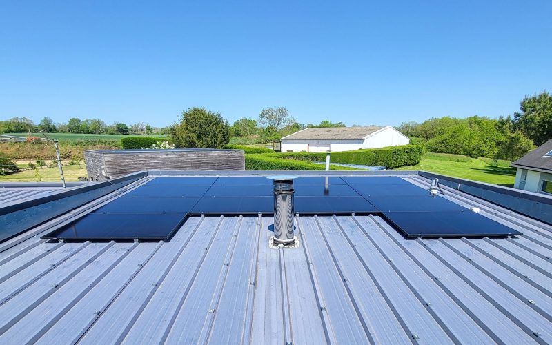 Installation solaire sur une toiture bac acier par Nestorwatt