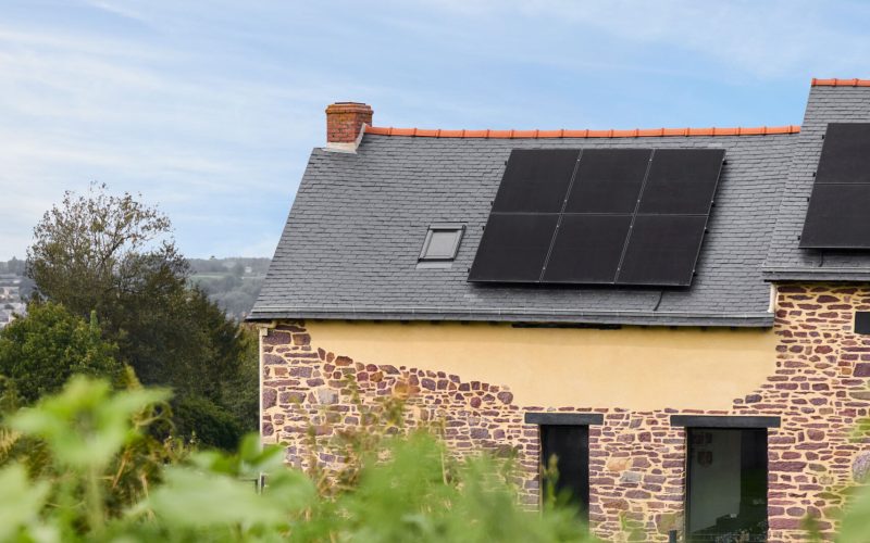 panneaux-solaires-maison-ancienne-nestorwatt